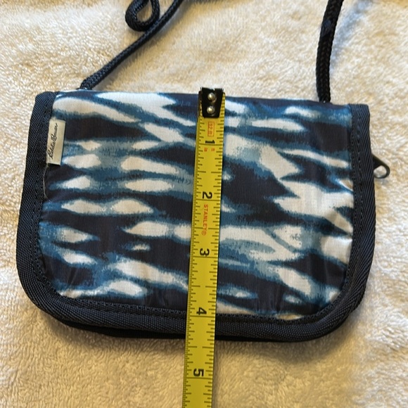 Eddie Bauer Travel Crossbody Wallet. - Picture 6 of 7